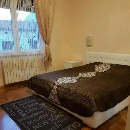 Apartman Ozad Arene Pula