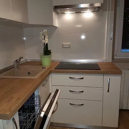 Ozad Arene Apartment Pula