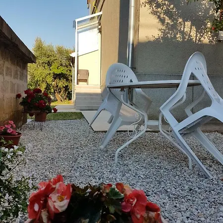 Ozad Arene Apartment Pula