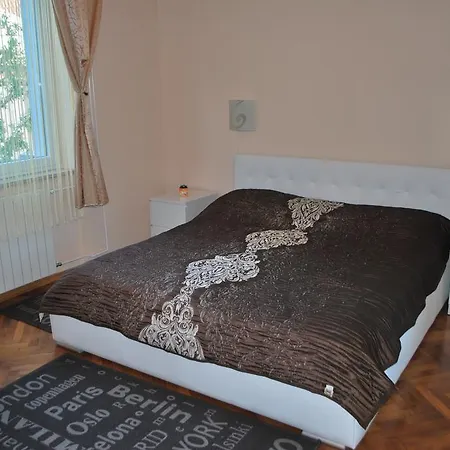 Ozad Arene דירה